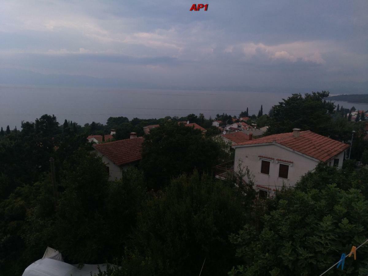 Apartments Sudic Njivice Εξωτερικό φωτογραφία