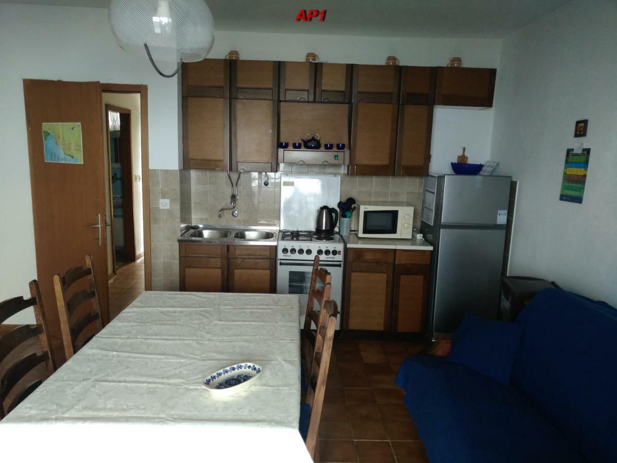 Apartments Sudic Njivice Εξωτερικό φωτογραφία