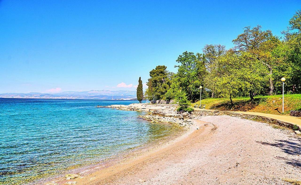 Apartments Sudic Njivice Εξωτερικό φωτογραφία