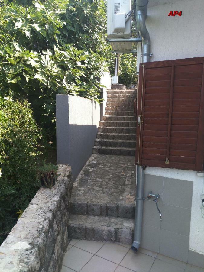 Apartments Sudic Njivice Εξωτερικό φωτογραφία